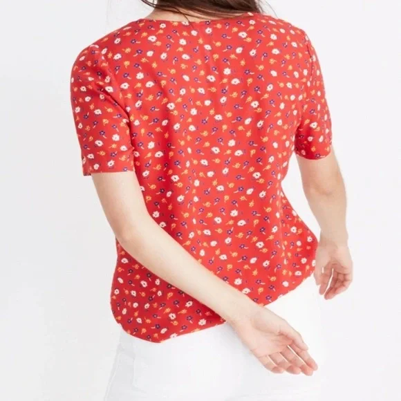 Madewell Novel Tie-Front Top in Red Prairie Posies Floral print Medium - Picture 6 of 13
